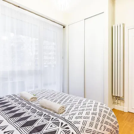 Appartamento Guestready - Bright Charm With A Terrace Parigi