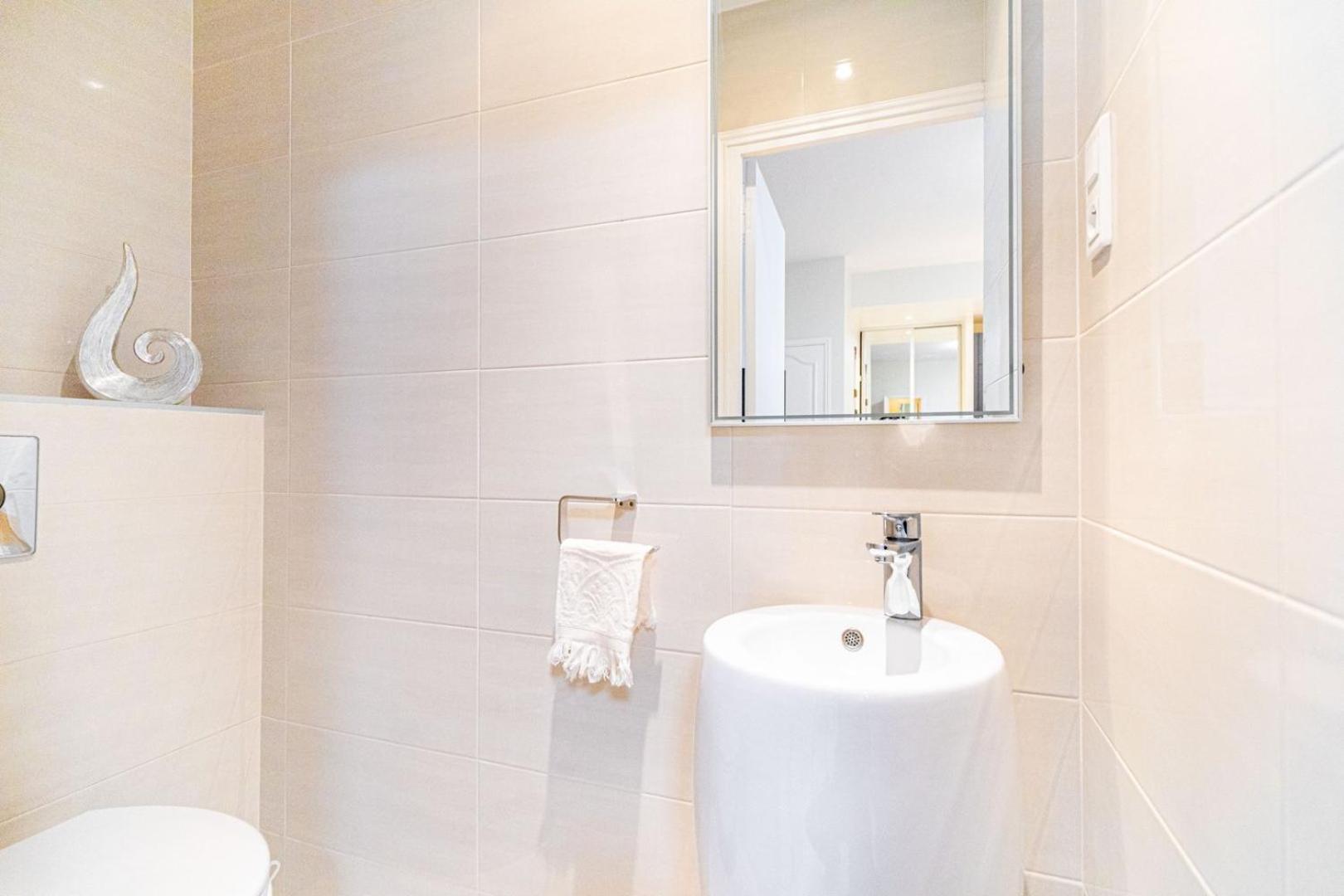 Appartamento Guestready - Bright Charm With A Terrace Parigi